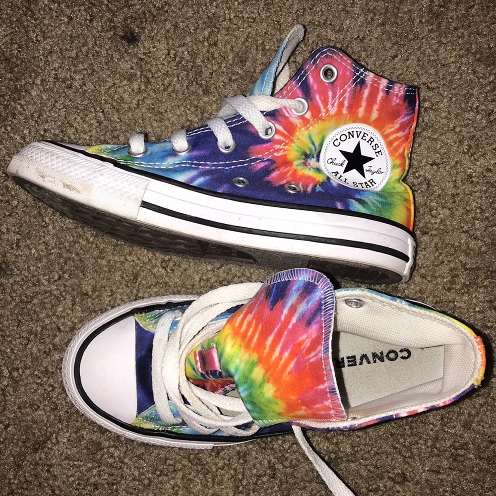 Tie dye kids converse hi tops